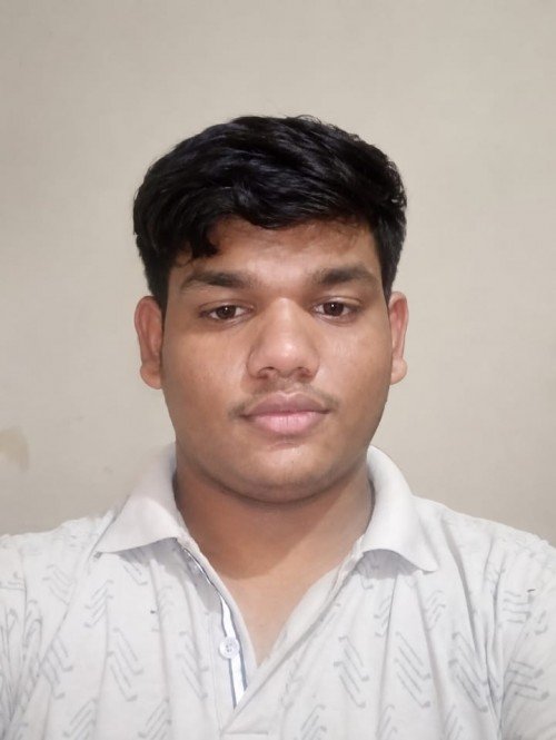 Yugank Gupta Science home tutor in Varanasi.